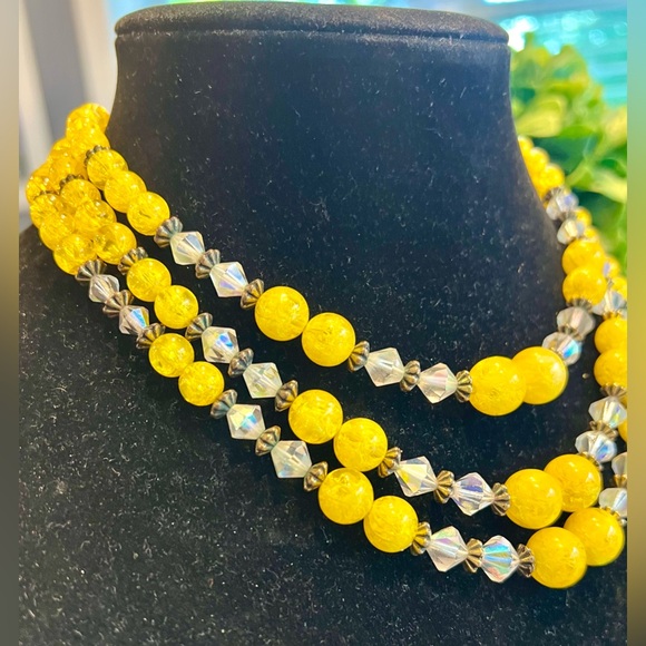 VINTAGE YELLOW AND AB NECKLACE AND CLIP ON EAR CLIMBERS-CRAZY CRYSTAL SET! - Picture 7 of 7